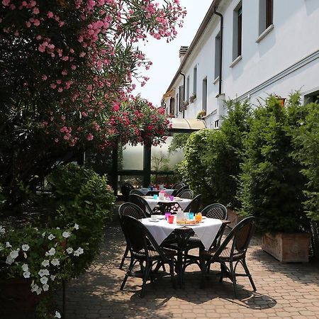Hotel Il Granaio Porto Mantovano Zewnętrze zdjęcie